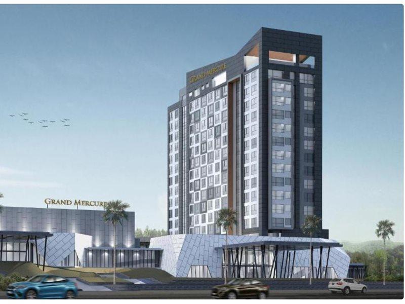 Grand Mercure Malang Esterno foto