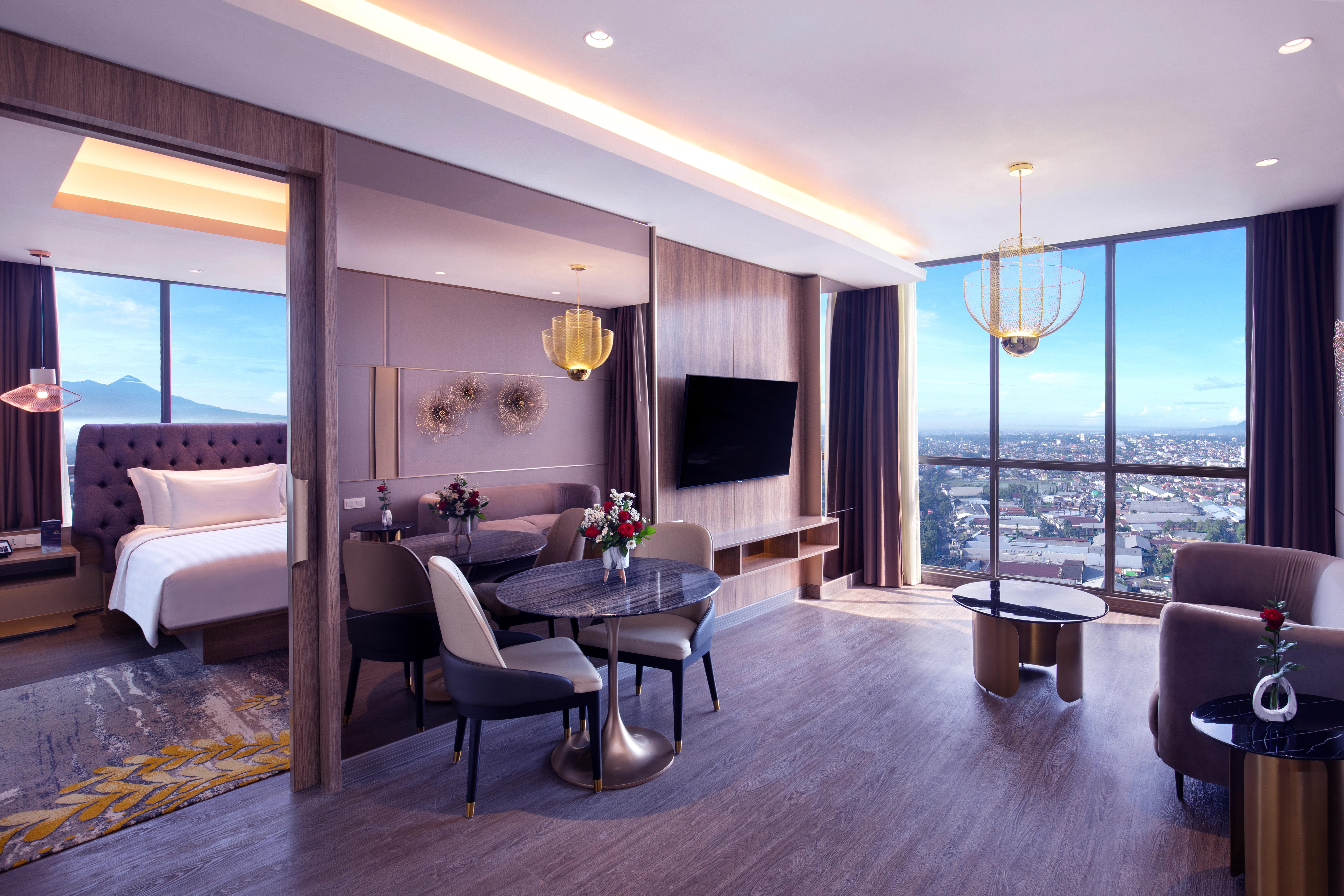 Grand Mercure Malang Esterno foto