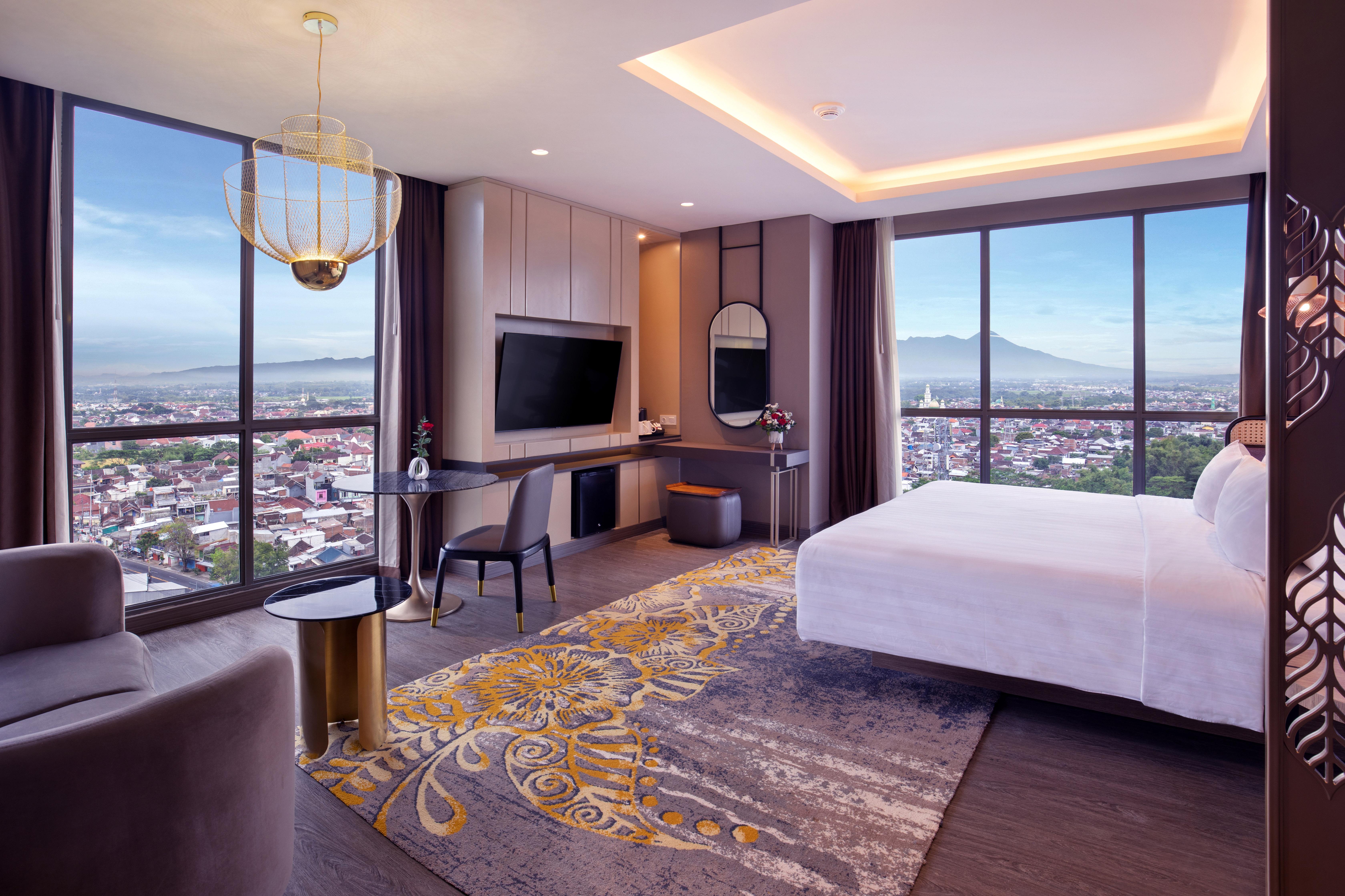 Grand Mercure Malang Esterno foto