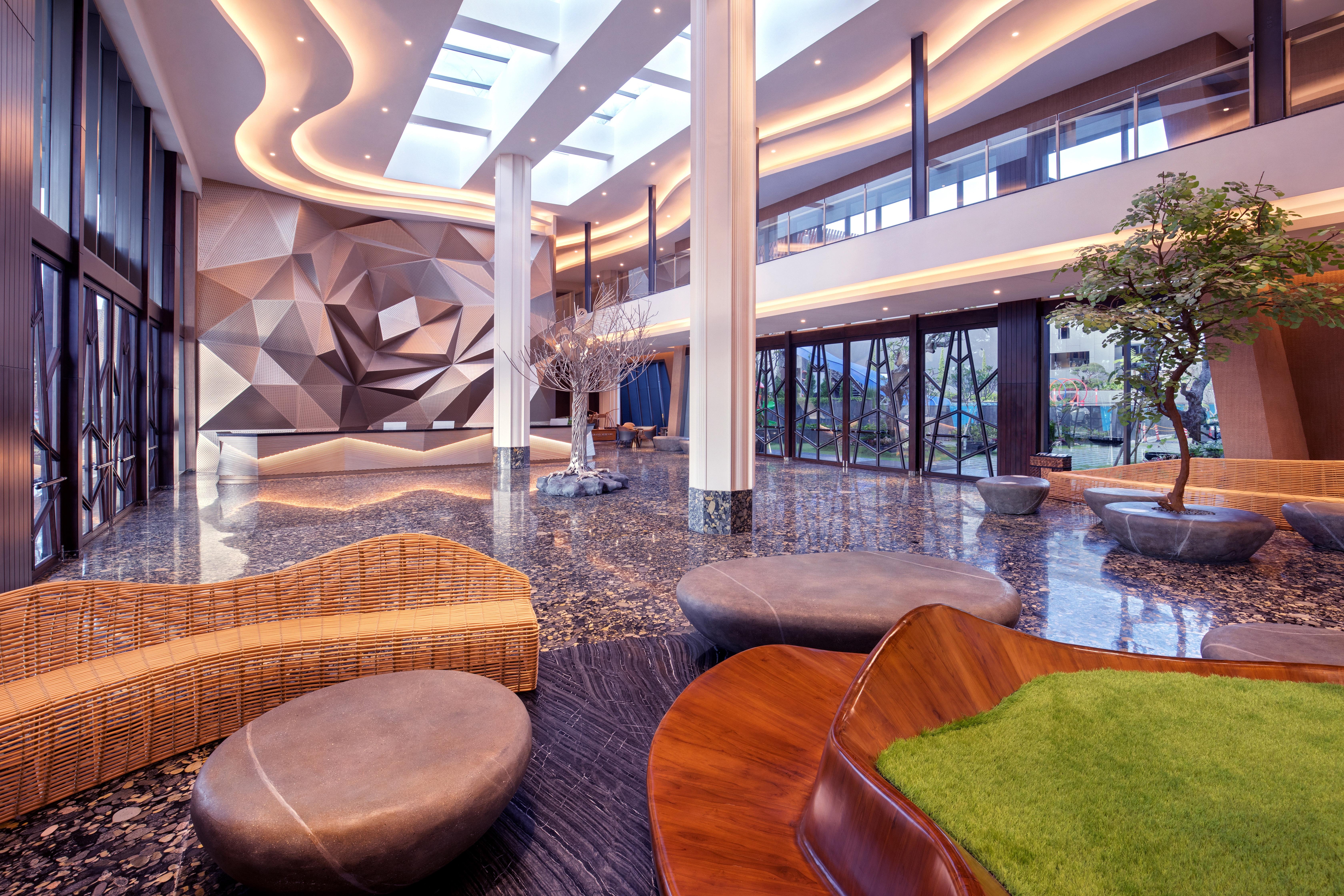 Grand Mercure Malang Esterno foto