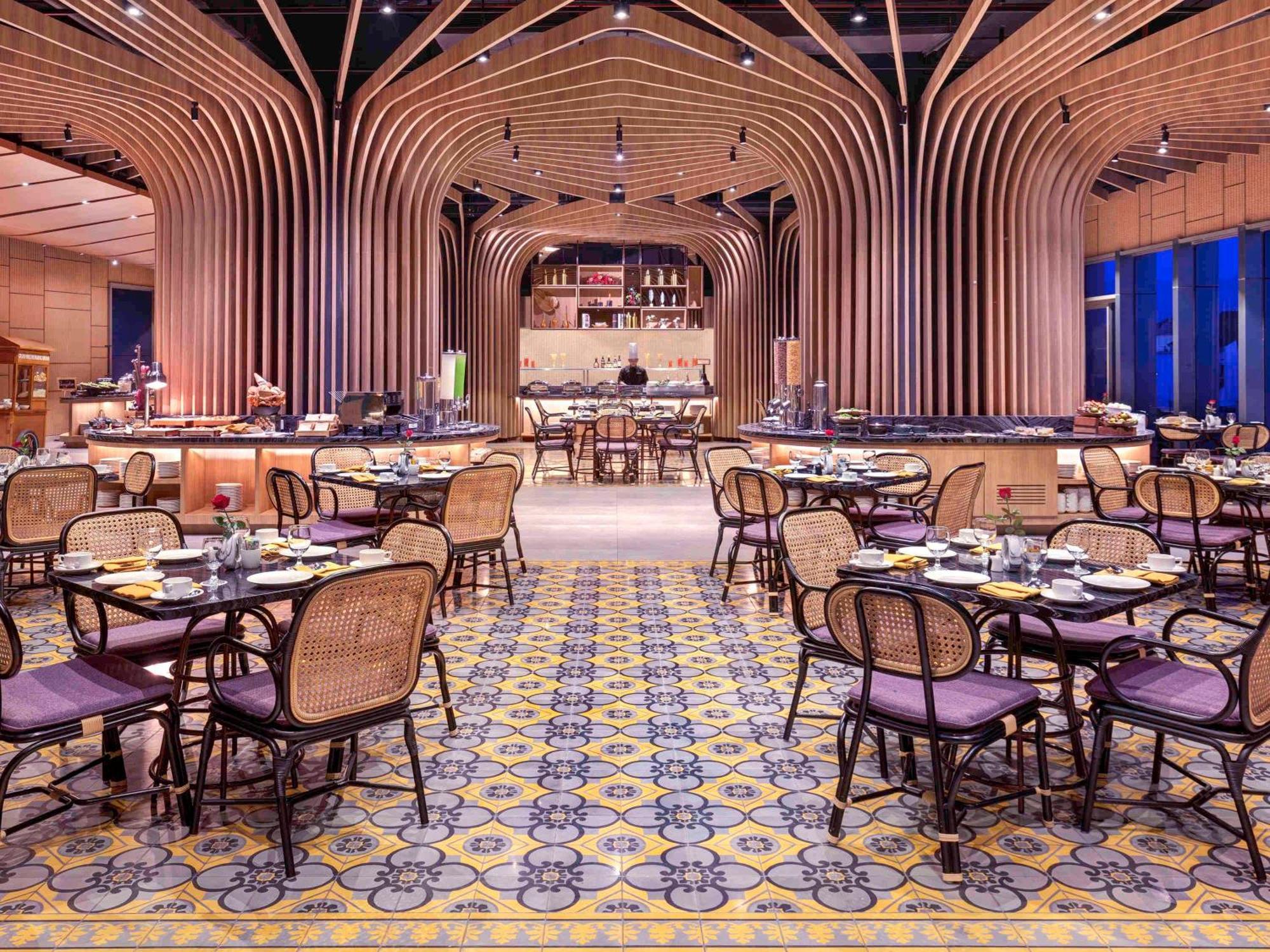 Grand Mercure Malang Esterno foto