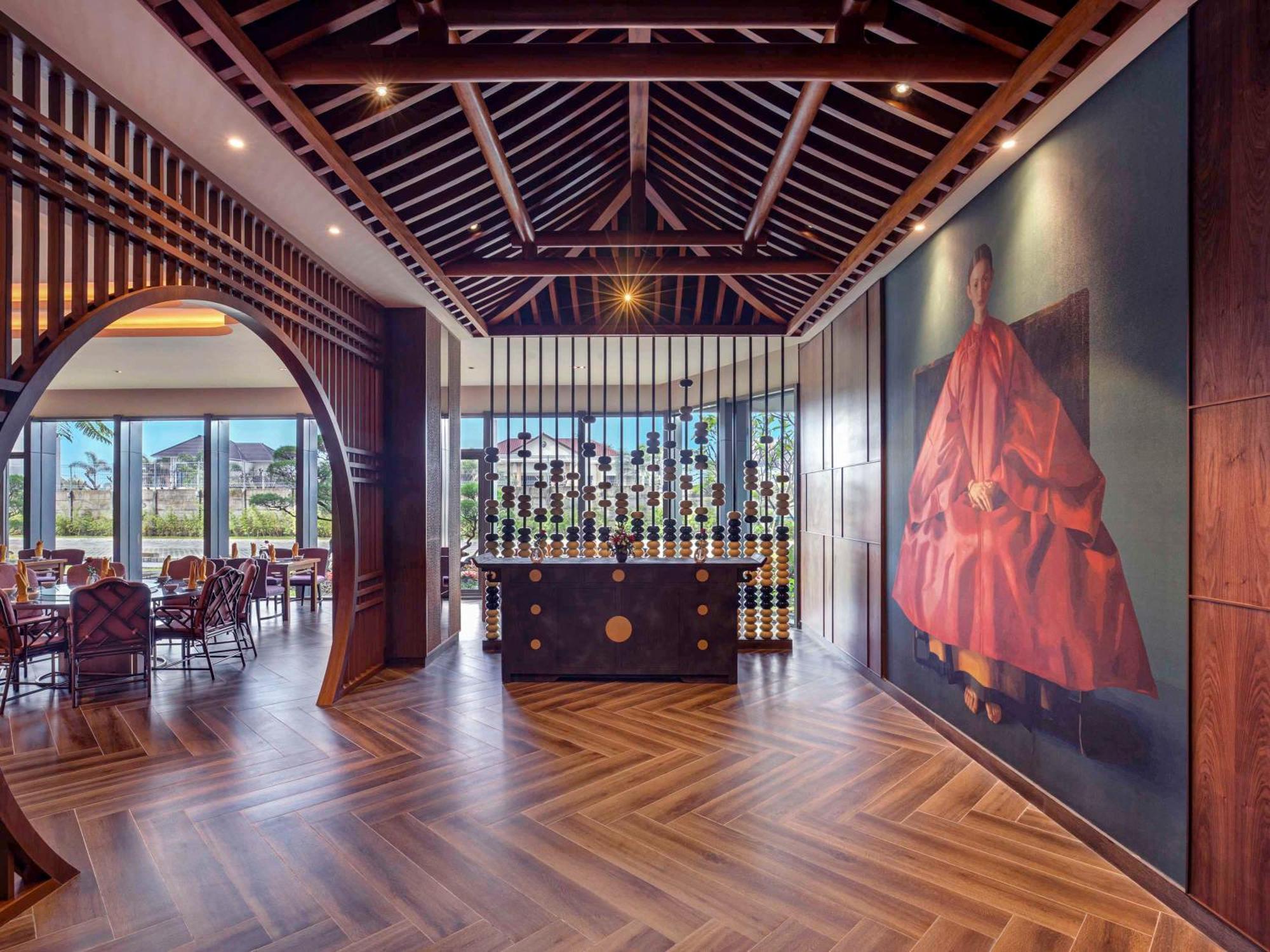 Grand Mercure Malang Esterno foto